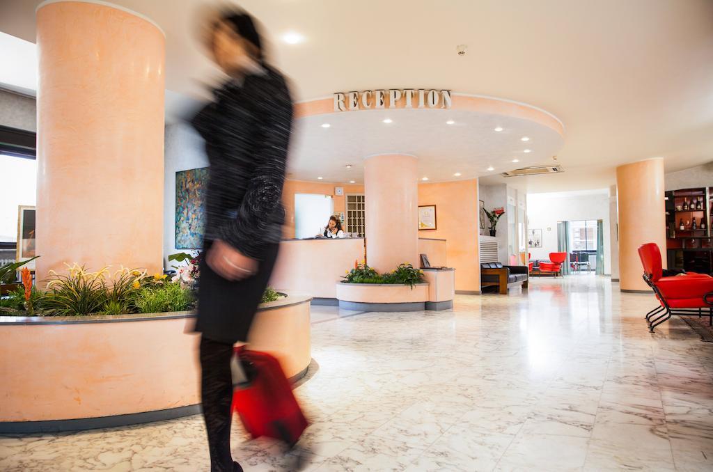 Hotel Salera อัสตี ภายนอก รูปภาพ