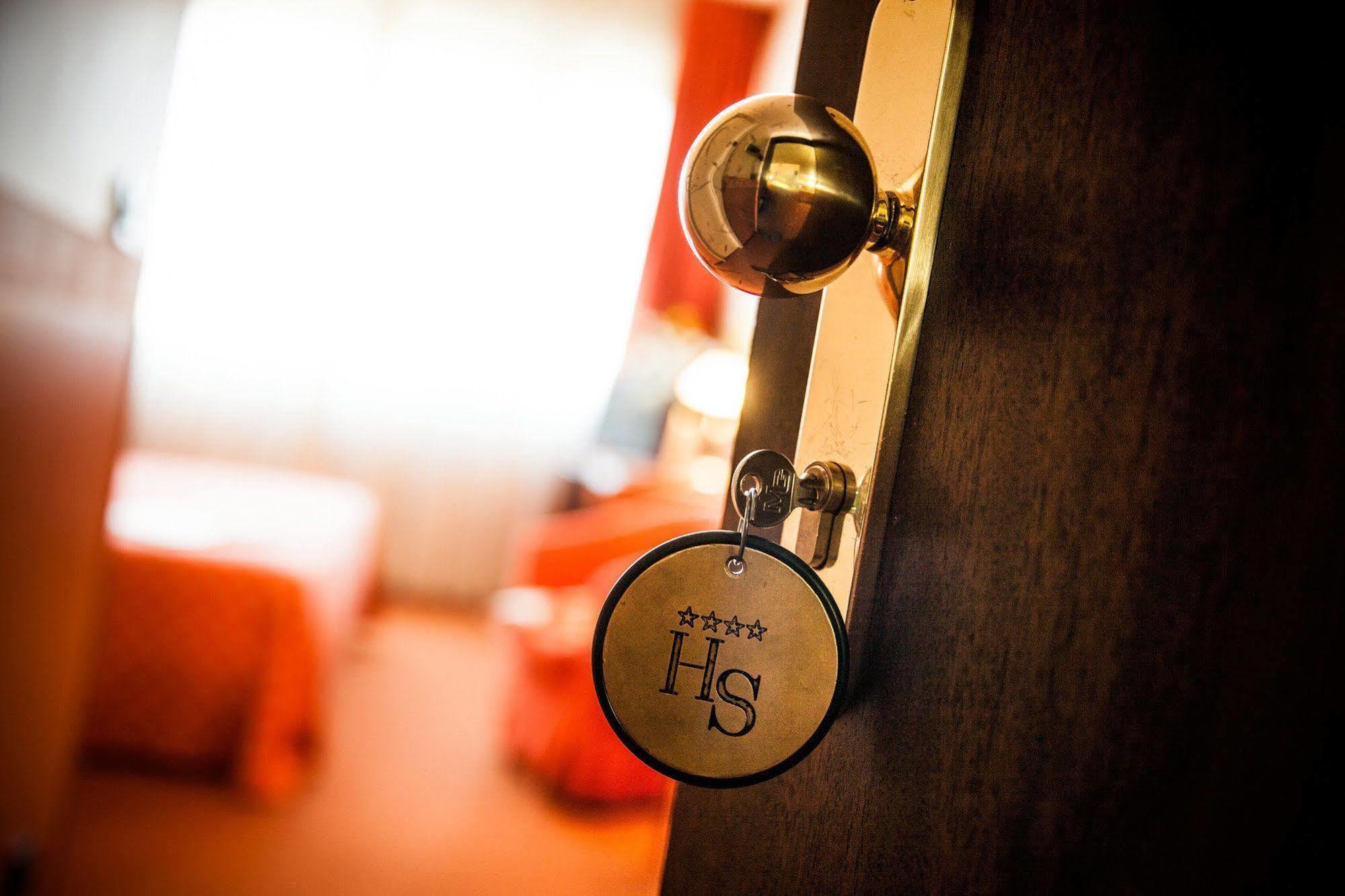 Hotel Salera อัสตี ภายนอก รูปภาพ