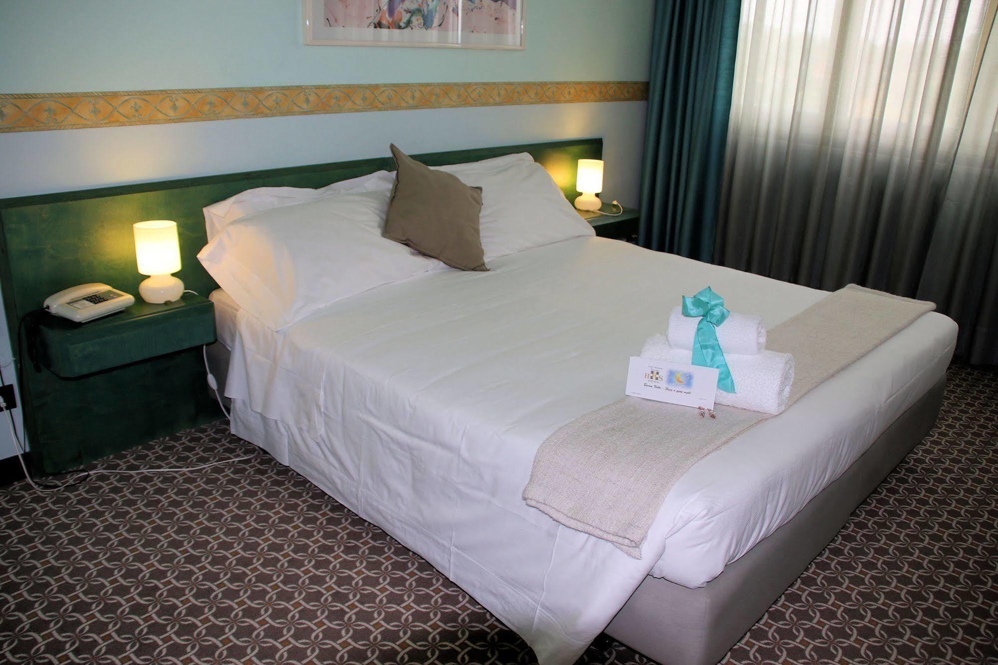 Hotel Salera อัสตี ภายนอก รูปภาพ